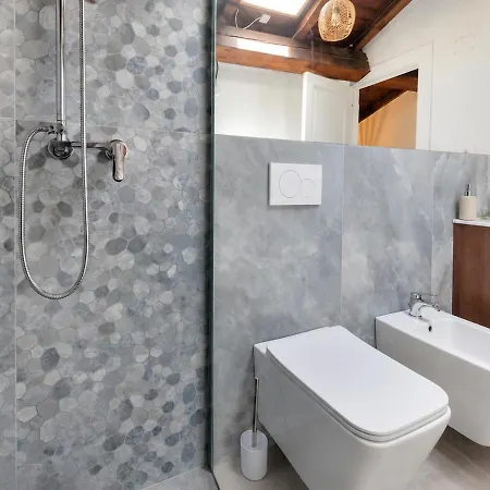 Loft Smeraldo 罗通多港